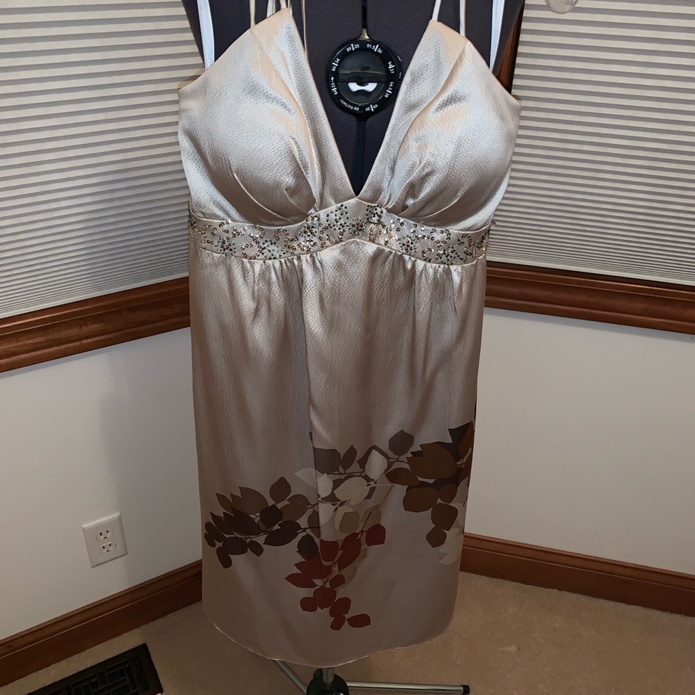 Gorgeous Gold Dress with Beads & Leaf Design 8